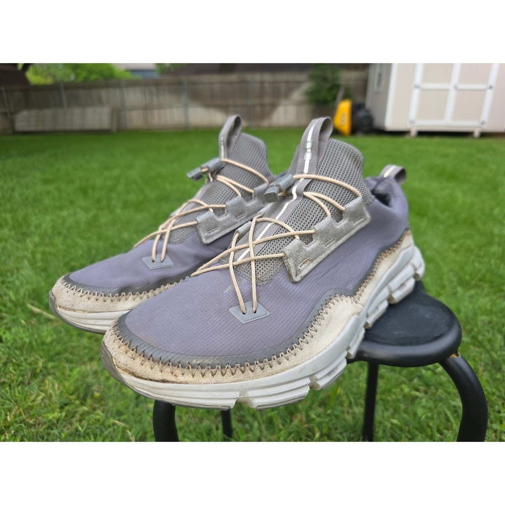 On Running Cloudaway Grey Beige Travel Sneakers Mens 13 CloudTec Toggle Lace